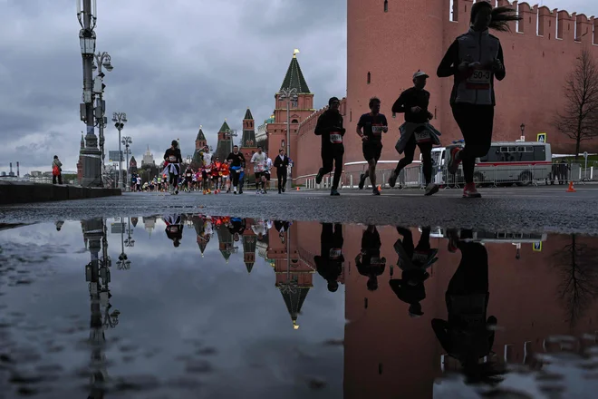Padec podpore Putinu je viden tudi v anketah. FOTO: Igor Ivanko Afp