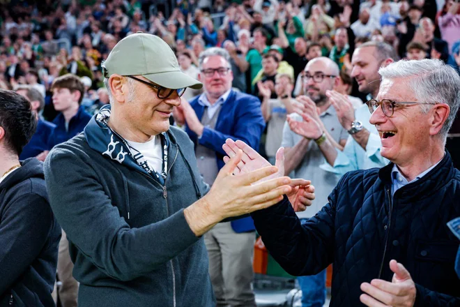 Vodstvo Cedevite Olimpije, tudi predsednik Emil Tedeschi, ni vrglo puške v koruzo in snuje presenečenje. FOTO: Aleš Fevžer/Cedevita Olimpija
