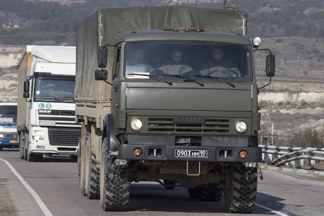 Ruski vojaki danes zjutraj. FOTO: REUTERS