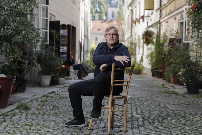 Robert Waltl je za izraelski medij ocenil, da Golobova vlada Judov ni sistematično podpirala. FOTO: Leon Vidic/Delo