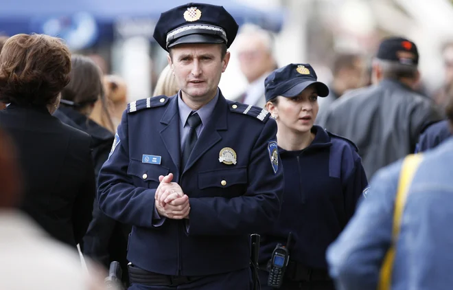 Obrnil se je na hrvaške medije, ker ne ve več, na koga naj se obrne. Fotografija je simbolična. FOTO: Reuters