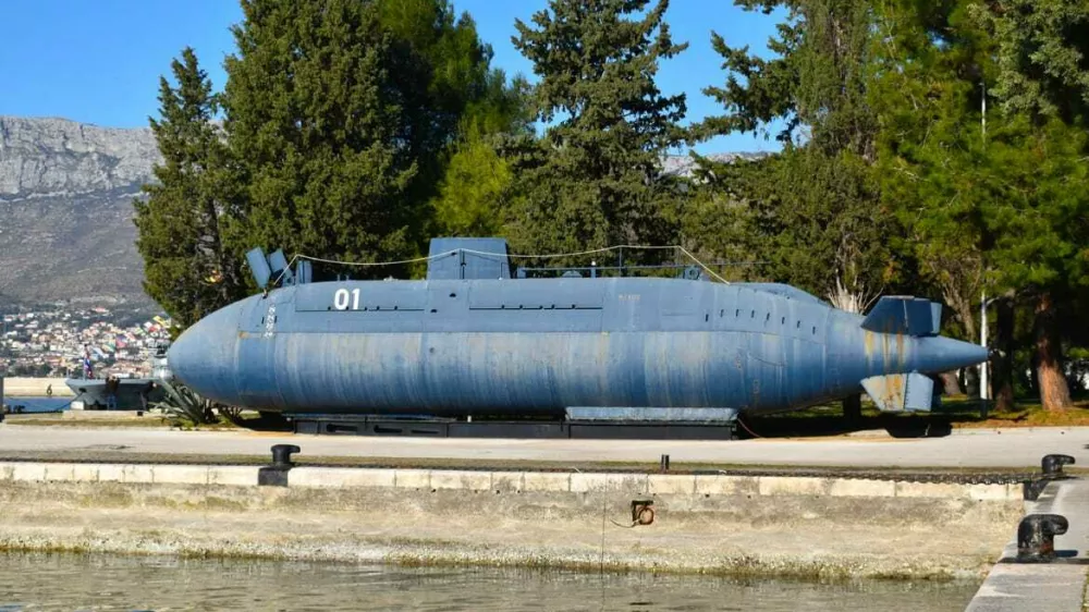 Pod gladino zgodovine: Skrivnost splitskih podmornic znova buri domišljijo javnosti