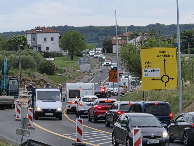 Gradbišče na Belvederju preozko grlo za te čase. FOTO: Sijan Pretnar