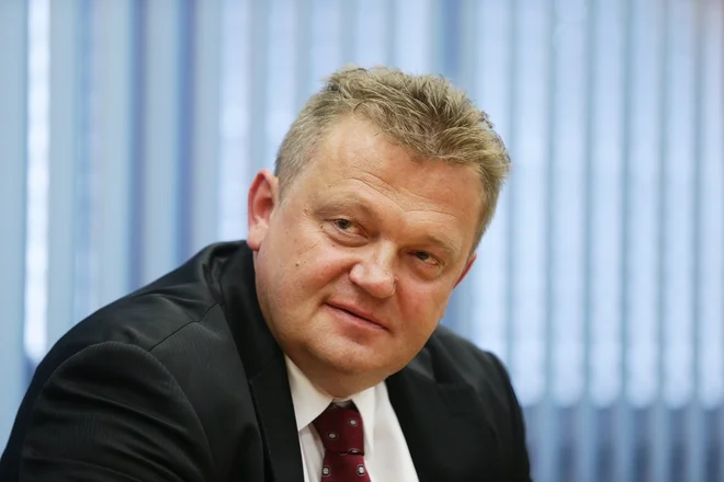 Strah, da se sončne elektrarne v kritičnem stanju ne bodo ustrezno odzvale, je vse bolj realen, prav Aleksander Mervar, direktor Elesa.