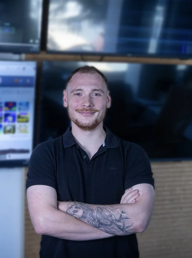 Alen Bezjak: »Pri penetracijskih testih uporabljamo podobne tehnike kot napadalci.« FOTO: Voranc Vogel