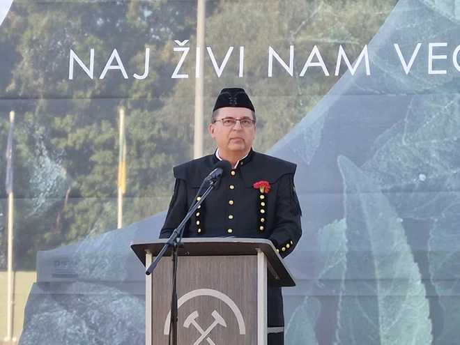 Generalni direktor PV Marko Mavec: »V podzemlju Šaleške doline je več kot 50 kilometrov podzemnih rovov, ki jih je treba kvalitetno zapreti, hkrati pa je 1100 hektarjev površin, ki jih je treba sanirati.« FOTO: Špela Kuralt/Delo