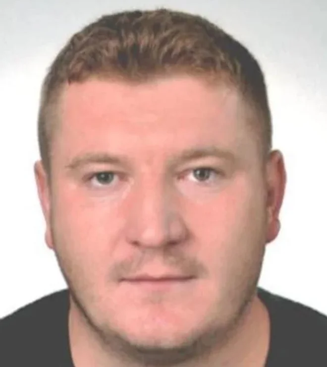 Ves ponedeljek so policisti iskali 39-letnega Amirja Uzunovića, osumljenega, da je v noči na ponedeljek umoril svojo tri leta mlajšo partnerko. FOTO: Policija.