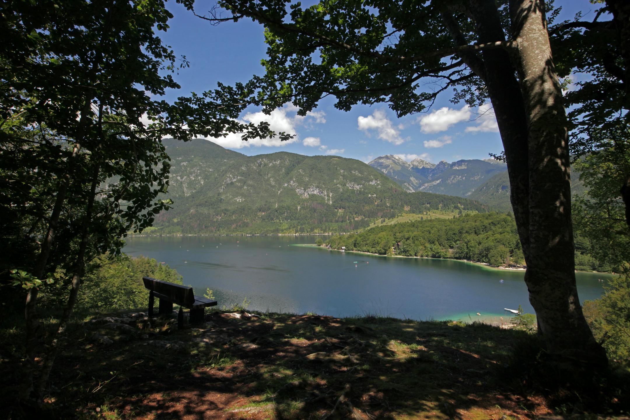 Bohinjsko jezero. Foto: BoBo/Srdjan Živulović Bohinjsko jezero. Foto: BoBo/Srdjan Živulović