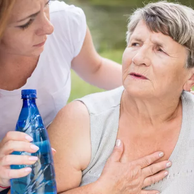Poskrbimo eden za drugega. / Foto: Istock