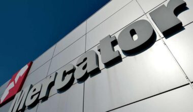 V Mercatorju prodajali izdelek, ki mu je rok trajanja potekel leta 2020