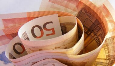 Novo mesto: Občinske štipendije ter enkratna denarna pomoč za perspektivne dijake in študente