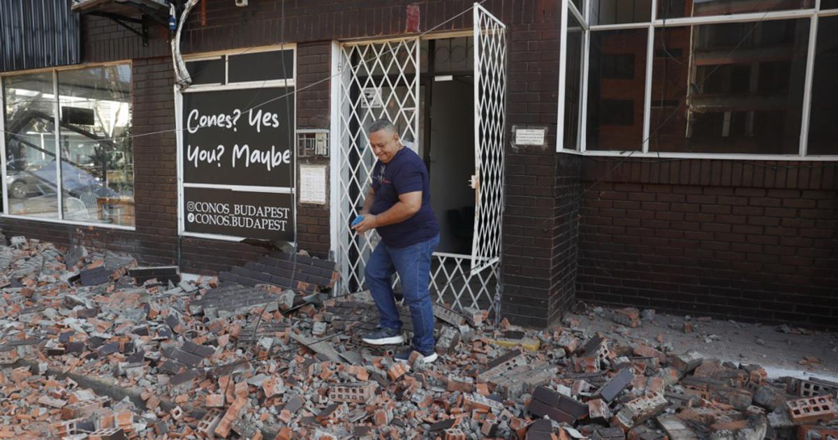 Močan potres stresel Kolumbijo, med ruševinami iščejo pogrešane
