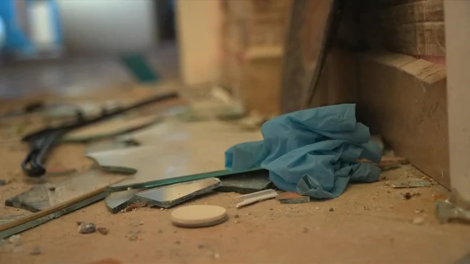 Hiša je še vedno razdejana. FOTO: 24ur