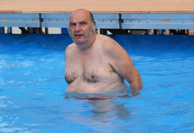 Novi umetniški vodja Matthias Lilienthal je poskrbel, da se o gledališču govori tudi takrat, ko tam ni predstav. FOTO: Sören Stache/DPA