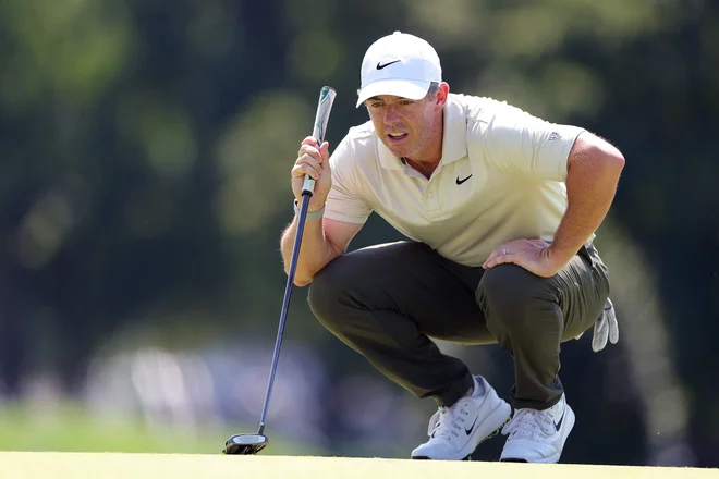Rory McIlroy je ostal zvest PGA Touru in ni naklonjen odpadnikom iz LIV Golfa. FOTO: Alex Slitz/AFP