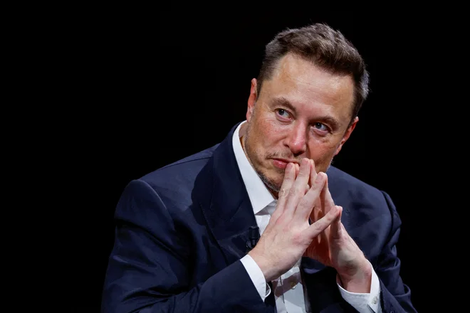 Skrite vratne kljuke, ki jih je med prvimi širše uveljavila Tesla Elona Muska, so postale prepoznaven element številnih električnih avtomobilov. FOTO: Gonzalo Fuentes/Reuters