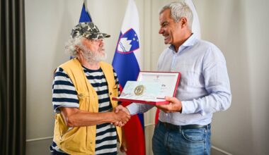Mariborski župan obdaril človeka z veliko začetnico
