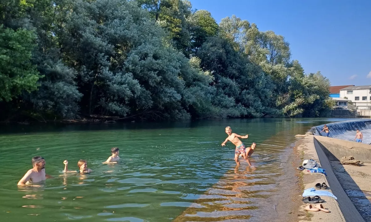 Dobra novica za kopalce, Sora je znova varna za kopanje