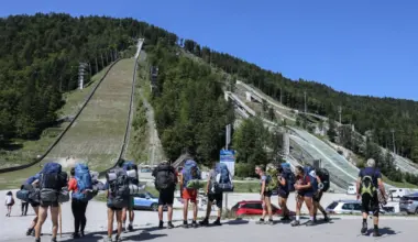 (REPORTAŽA) Po prenovi velikanke še poglobitev letalnice