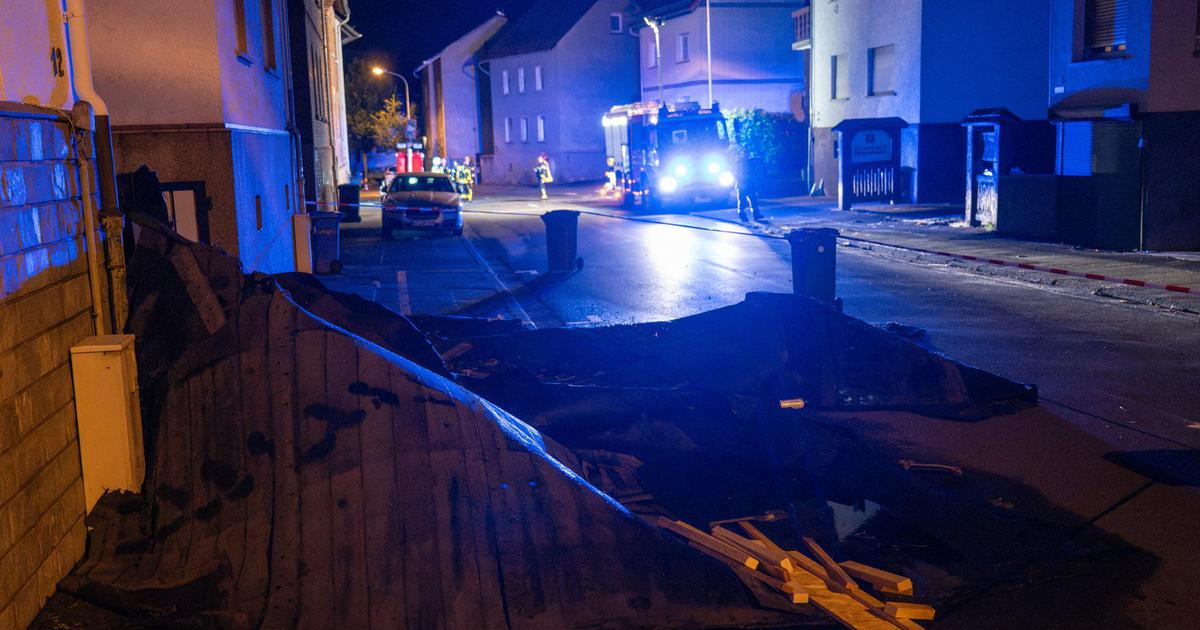 Močan veter trgal strešne konstrukcije, ena smrtna žrtev