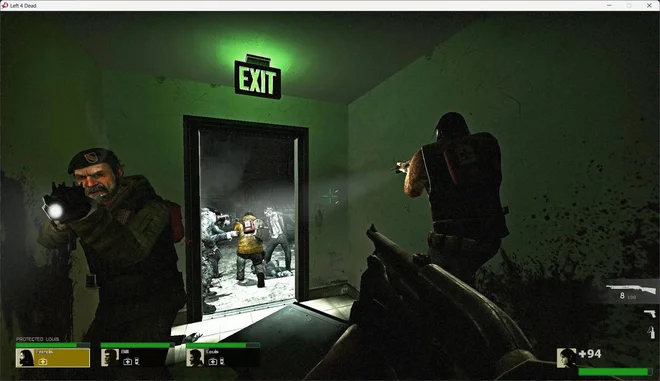 Zgodnja različica igre left 4 dead z drugačnim uporabniškim vmesnikom FOTO: Valve
