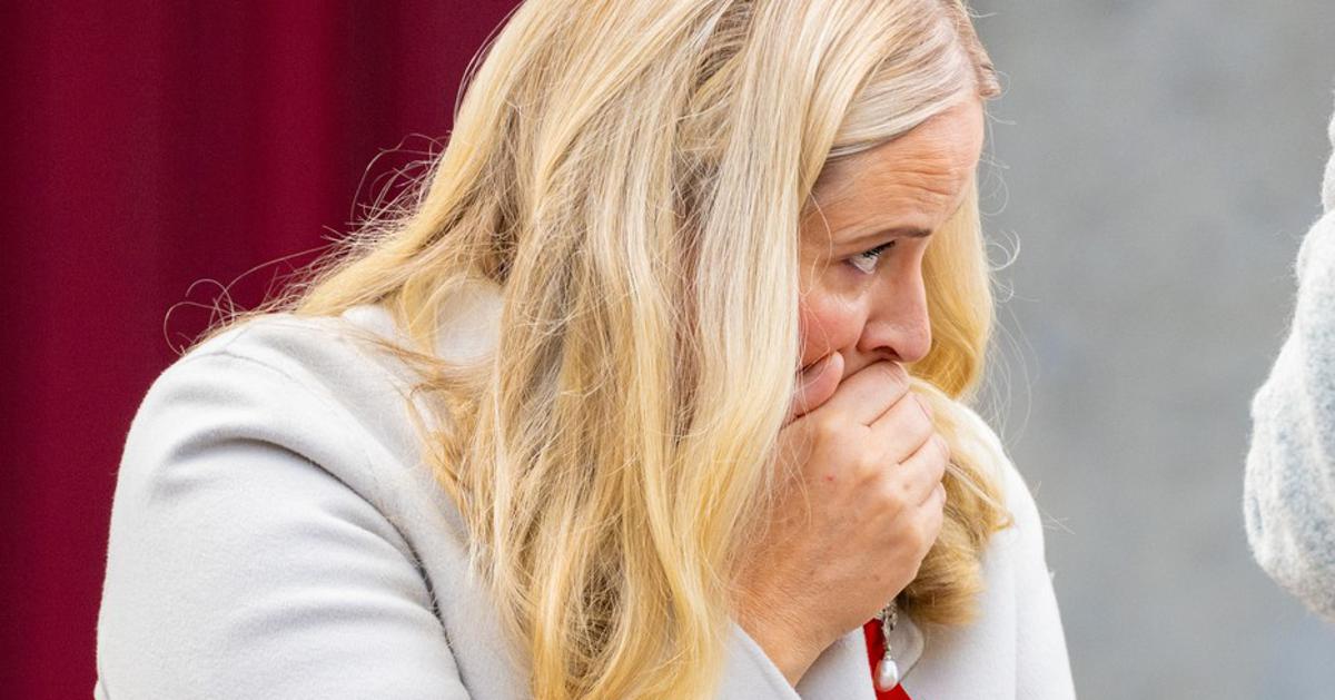 Zapleti: Kraljica Mette-Marit po presaditvi pljuč spet v bolnišnici!
