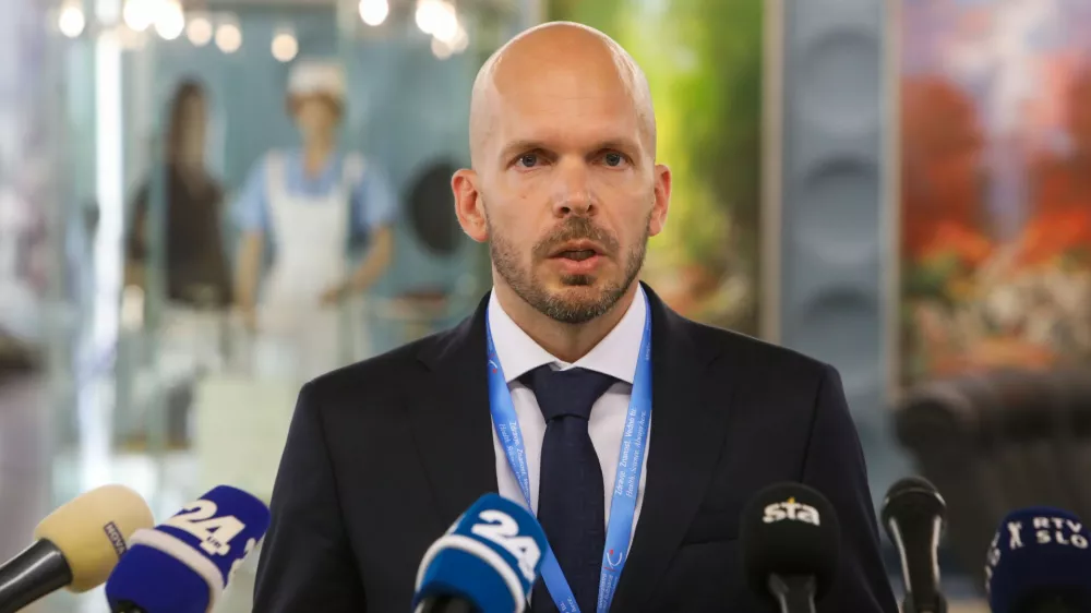 16.09.2026. Tomaž Erjavec, v.d. generanega direktorja UKC