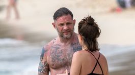 Herec Tom Hardy a jeho manželka Charlotte Riley...