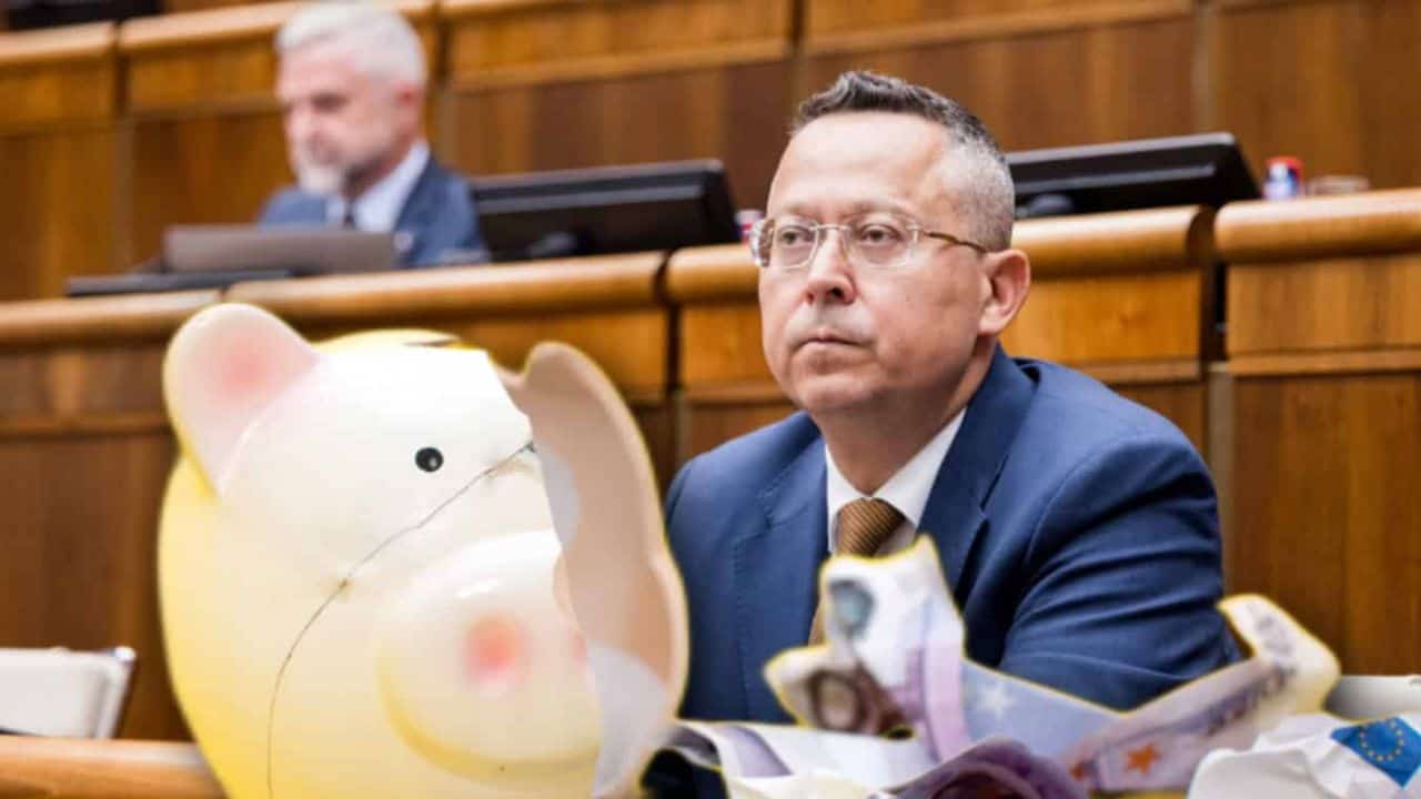 Astronomický dlh a slabý rast: Každý Slovák dlhuje už vyše 15 500 eur, NKÚ bije na poplach!