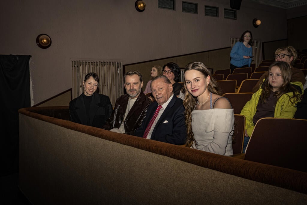 Niekdajší prezident SR Rudolf Schuster a herečka  Pavlína Púpalová na premiére seriálu Miša v Košiciach (vo februári v Košiciach).