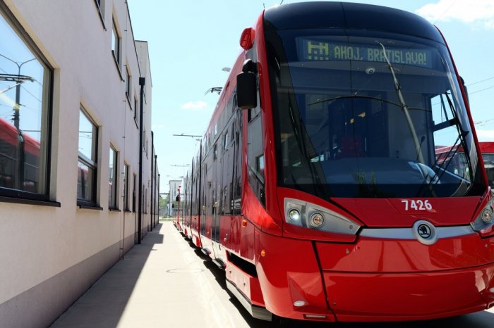 Ilustračný obrázok k článku Bratislava bude mať NOVÉ obojsmerné električky! Budú stáť desiatky MILIÓNOV eur