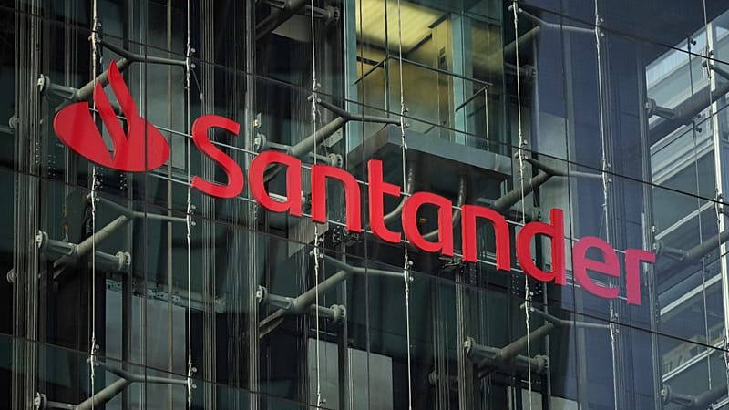 Deutsche Bank, Santander and UBS profits rise amid market impact from Iran war