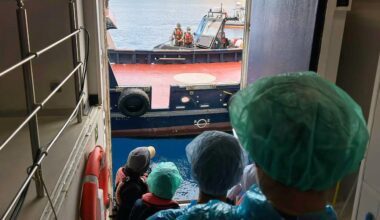 Evacuations begin for passengers on MV Hondius cruise ship off Tenerife hit by hantavirus
