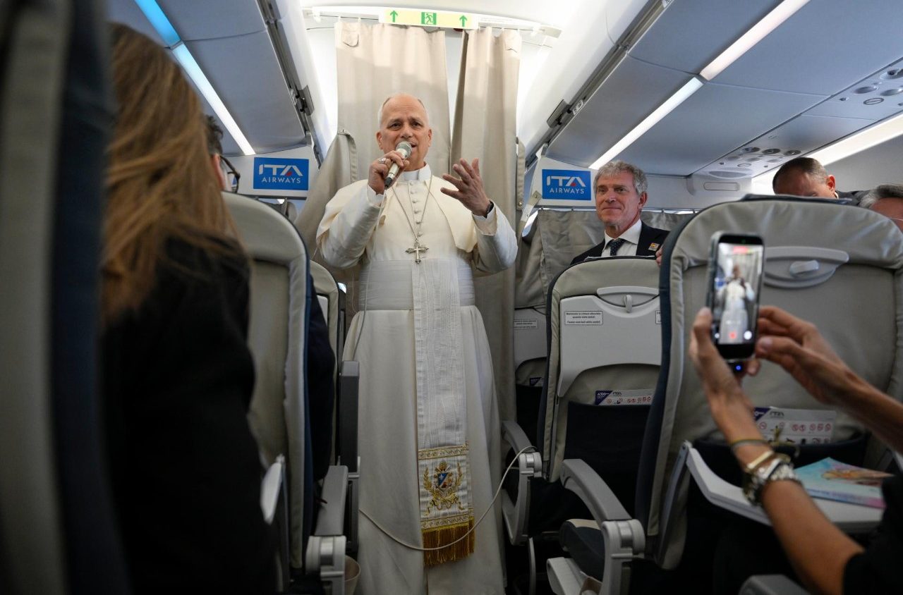 On flight to Spain Pope Leo XIV renews call for peace