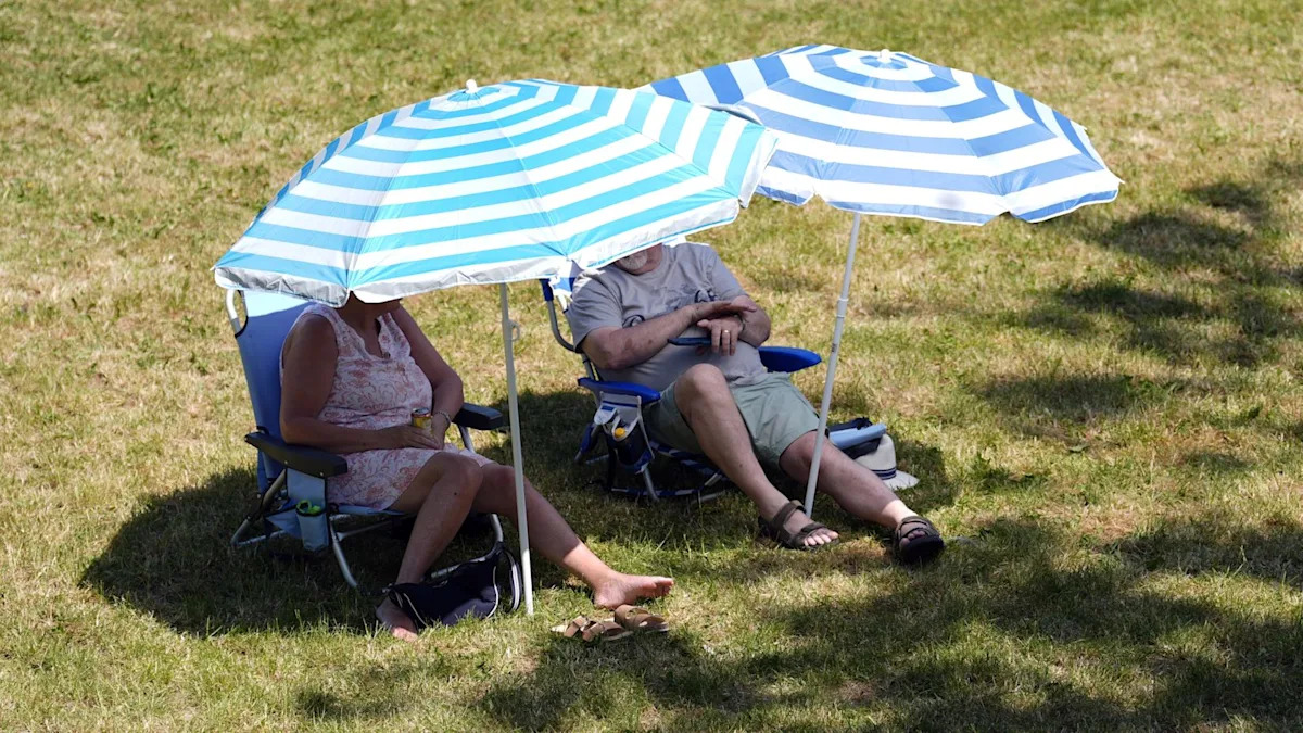 Soaring temperatures from Spain and Portugal could reach UK this weekend