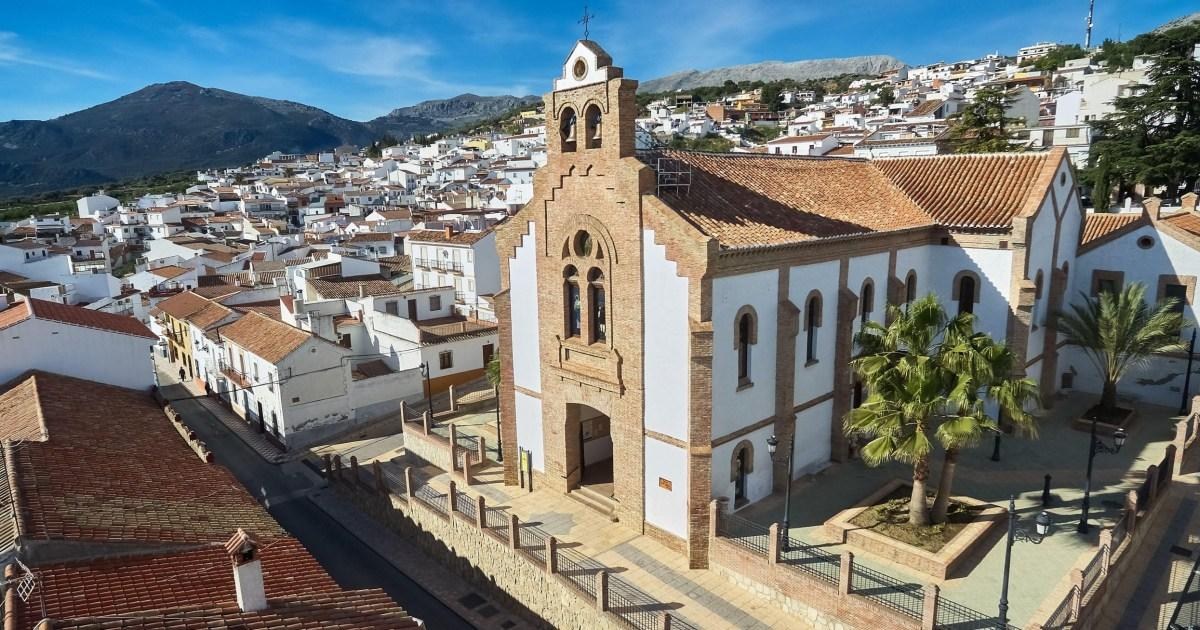 British boy, 4, dies after falling into pool on Spanish holiday | News World