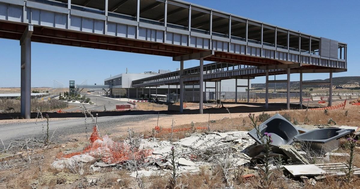 Spain's 'ghost airport' to reopen 14 years after closing