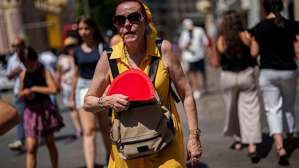 Spain faces first major heatwave of the year, highs up to 45°C from Monday