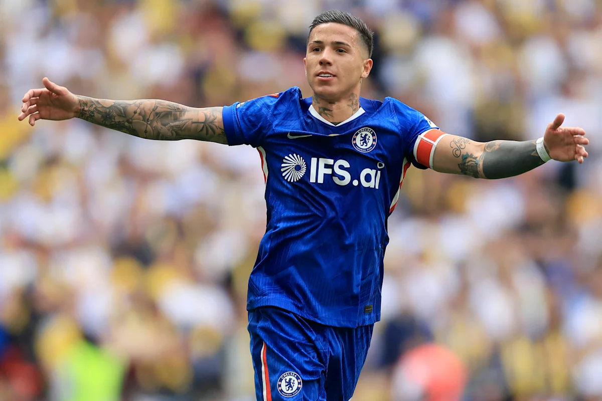 Report: Real Madrid Keen on Chelsea Midfielder with £120m Price Tag Set
