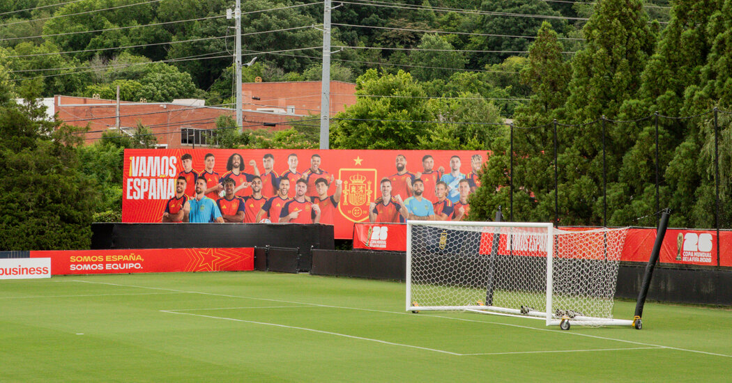 During World Cup Tour, Team Spain Feels at Home in Tennessee