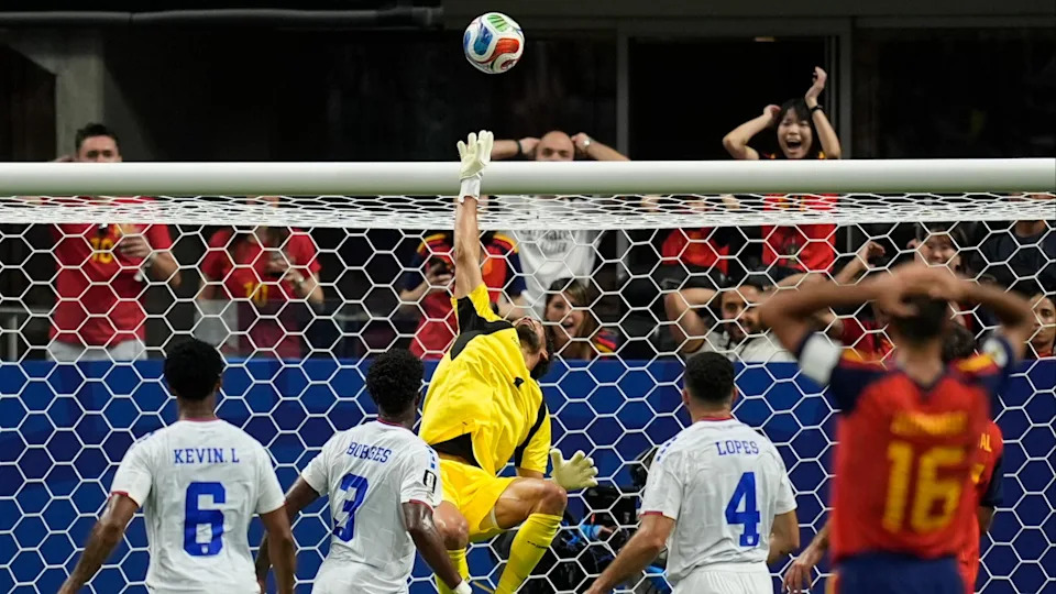 Vozinha made seven saves during the game.<span> Credit: AP</span>