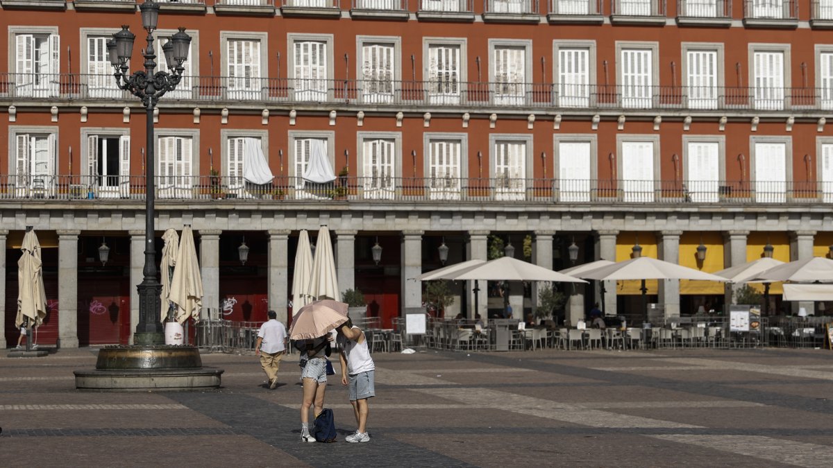 Spain's 2nd-hottest June ever blamed for over 1,000 excess deaths
