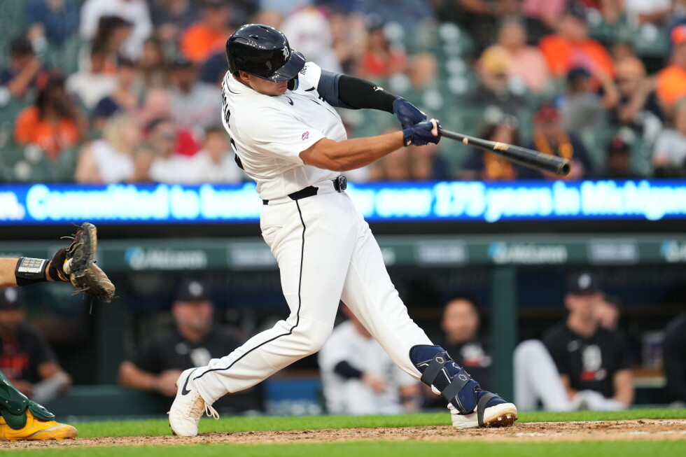 Valencia homers in 1st career plate appearance in the Tigers' 4-1 victory over the A's