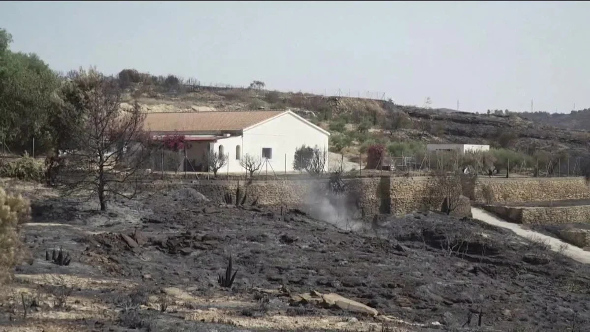 Firefighters gain upper hand on deadly Spain wildfire