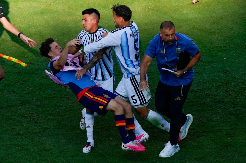 FIFA investigates Argentina players confronting Spain’s on-field World Cup celebrations