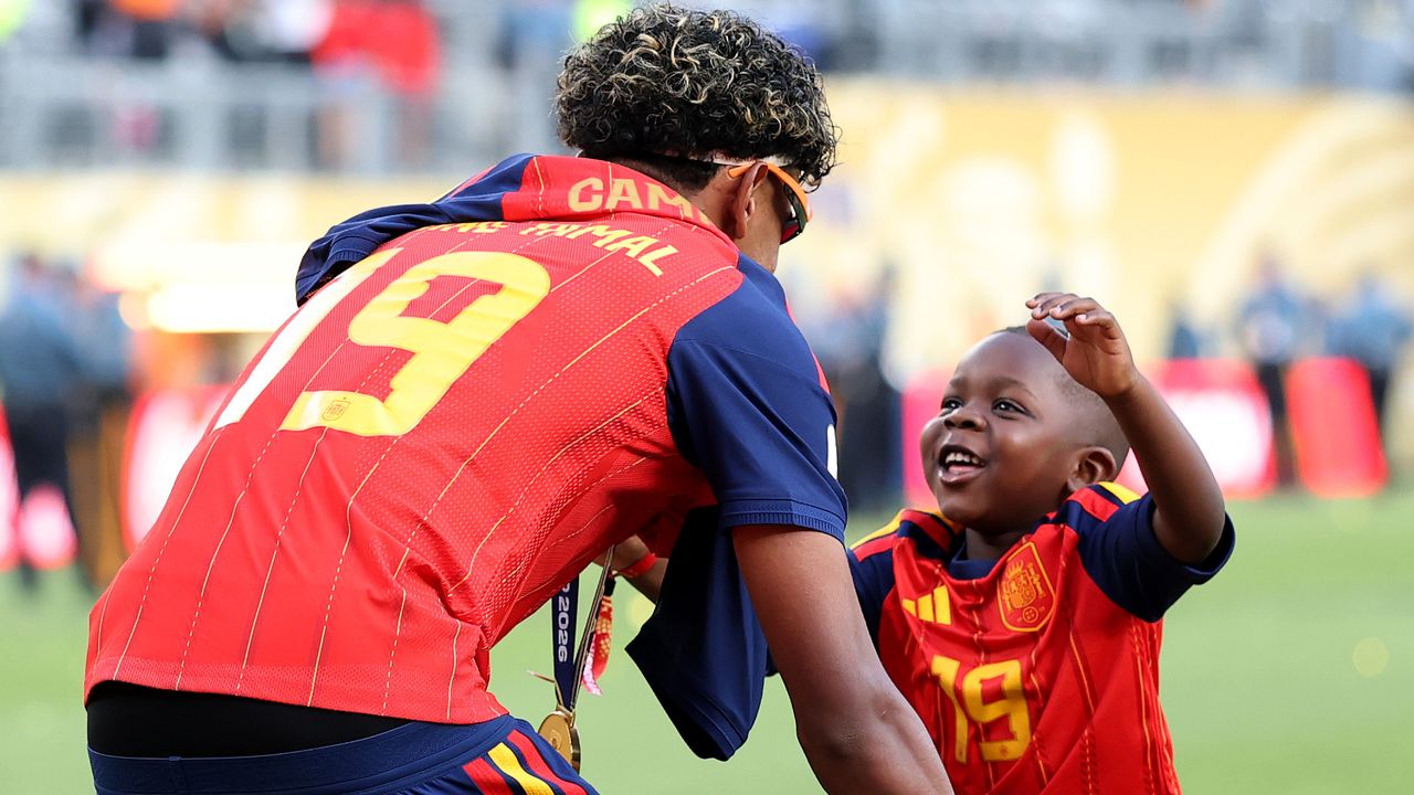 How Family Shaped Spain’s Biggest Soccer Stars