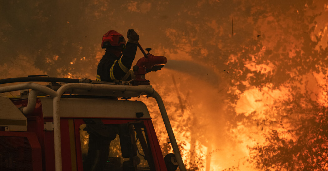 Hundreds of Thousands Flee Fires in France and Spain as Help Pours In