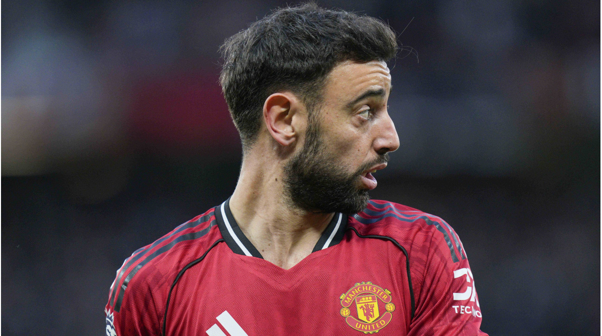 Transfer news LIVE: Juventus 'hold Bruno Fernandes talks' as Chelsea star eyed by Napoli