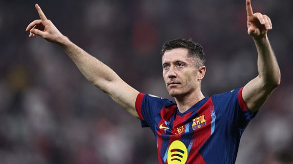 Robert Lewandowski rejected €200m Saudi Arabia transfer offer while at Barcelona, claims MLS star's agent