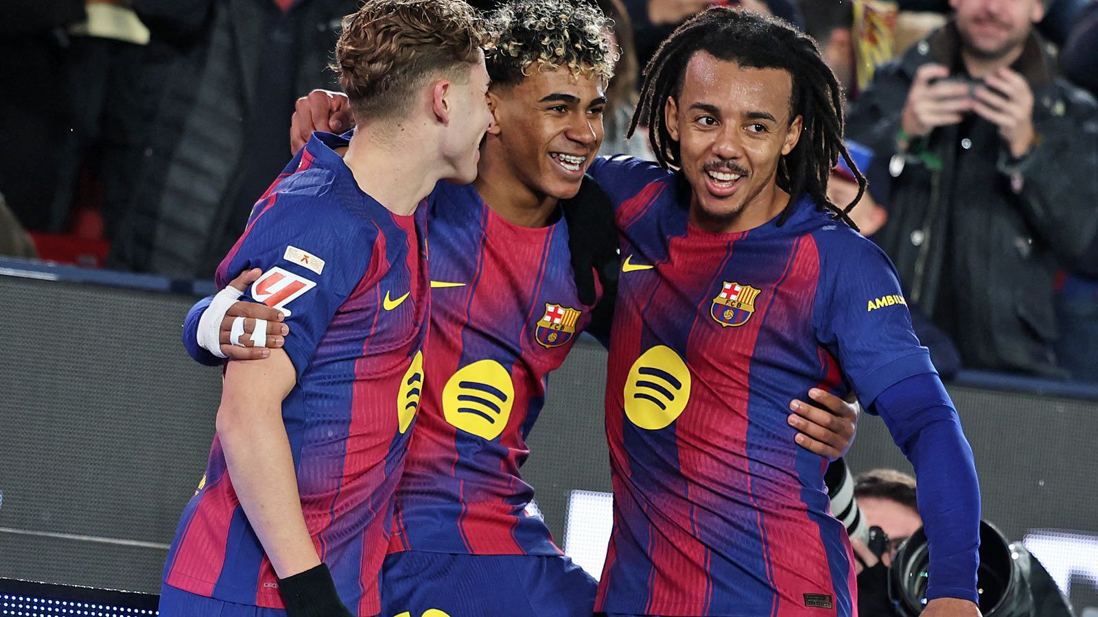kounde yamal barcelona
